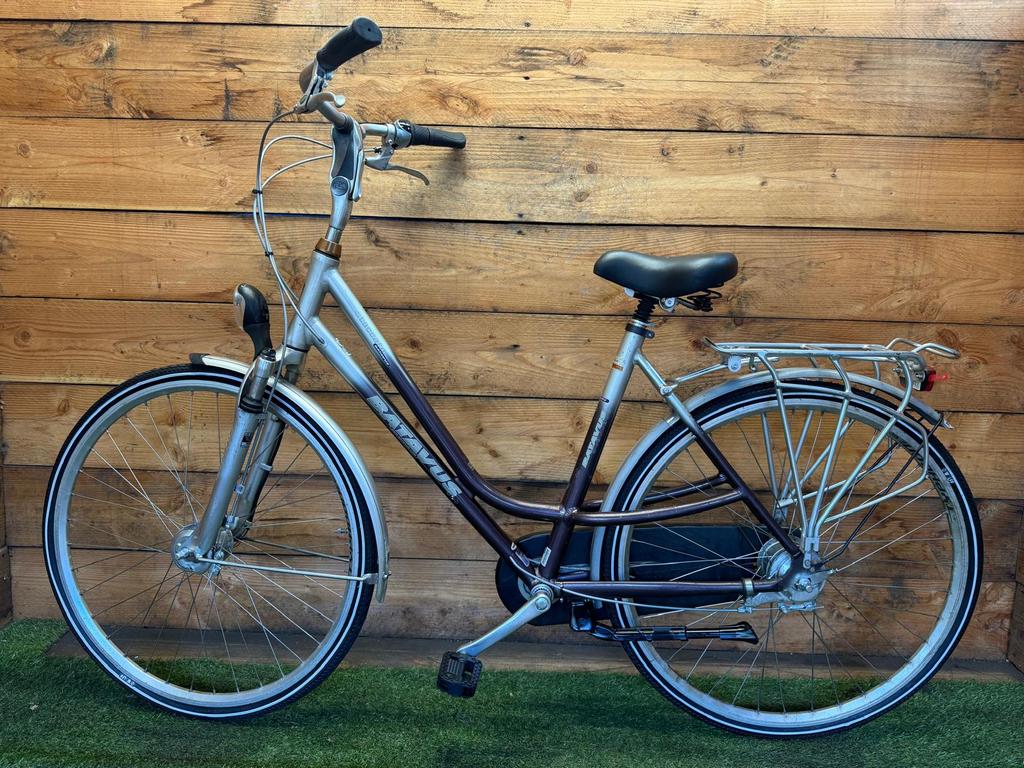 Batavus Staccato 8v 28inch 53cm