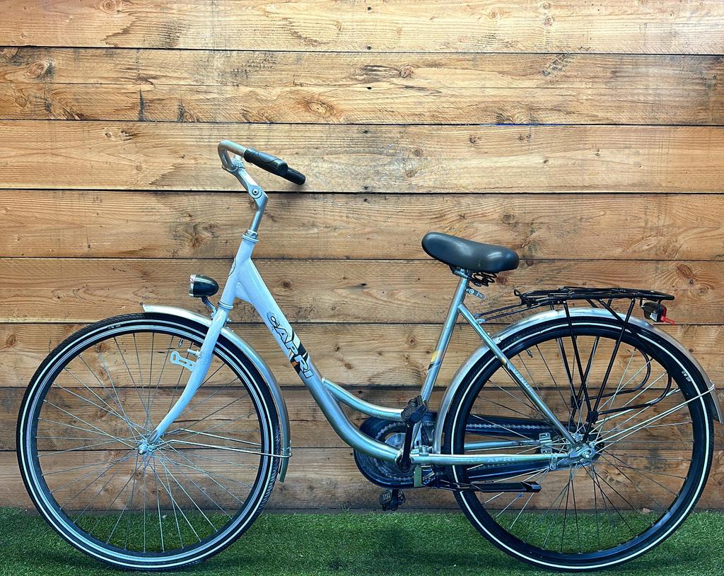 Capri Venue 28inch 50cm