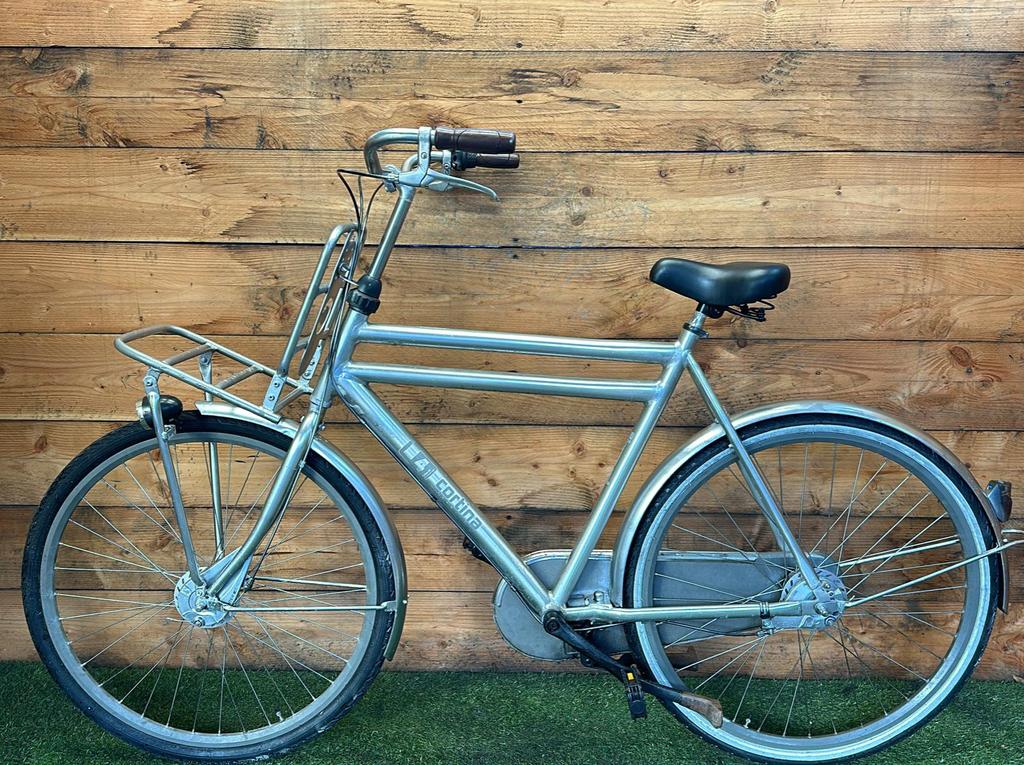 Cortina U4 3v 28inch 61cm