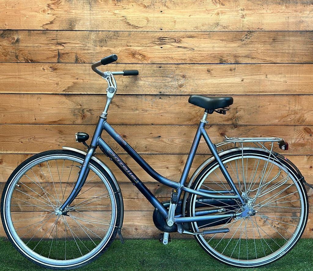 Gazelle Orange 28inch 61cm