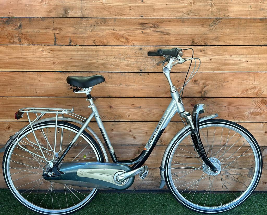Gazelle Orange 7v 28inch 53cm