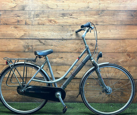 Giant Brisbane 7v 28inch 50cm