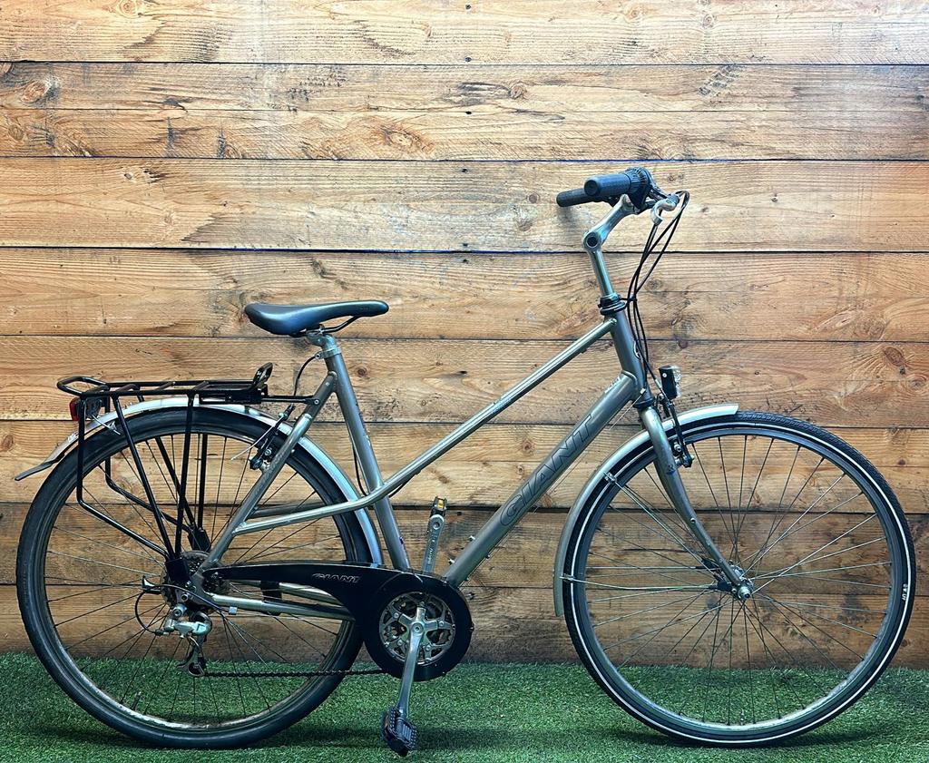 Giant Freerider 24v 28inch 57cm