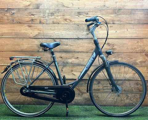 Giant Futuro 7v 28inch 49cm