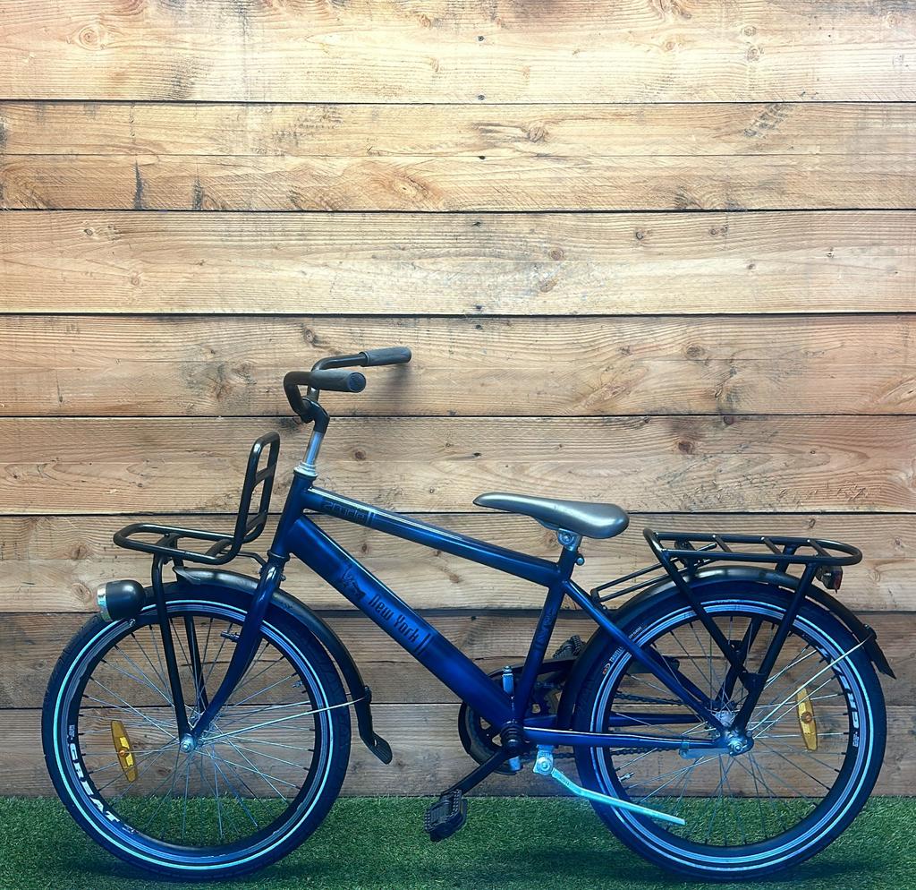 New York Jongensfiets 22inch 35cm