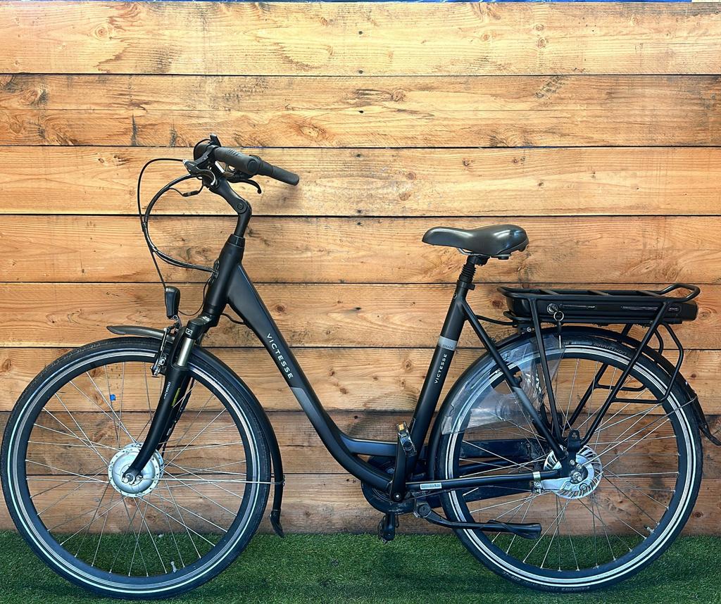 Victesse Strada E-Bike 8v 28inch 57cm